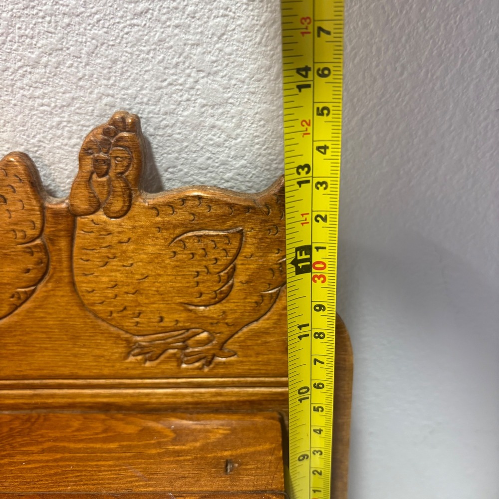 Vintage Carved Wood Chicken Hen Paper Towel Holder Wall Mount Shelf Farmhouse - Picture 5 of 13